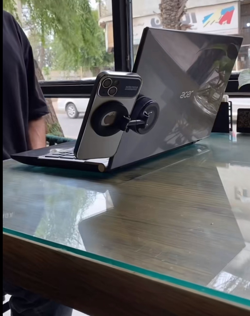 Magnetic 360° Car Phone Holder™